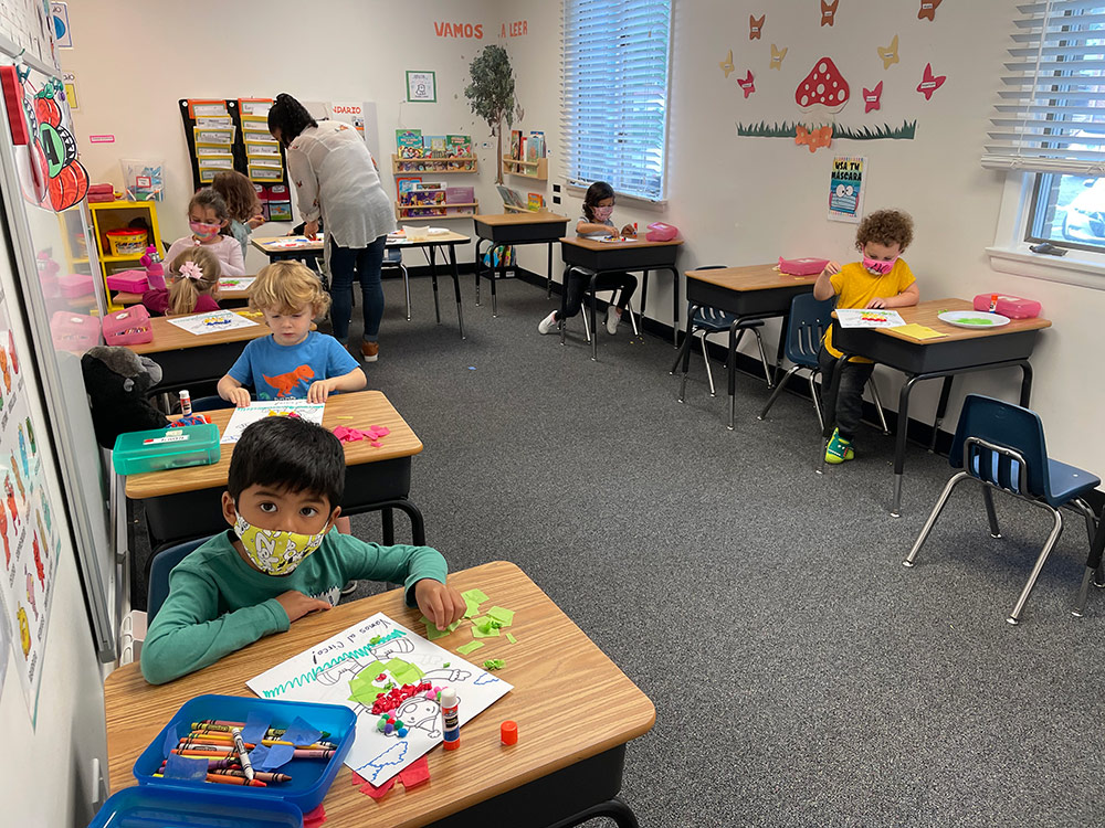 Spanish and Arabic Preschool Program for kids ages 3 to 5 years oldat Lango Kids Northern Virginia in Springfield VA